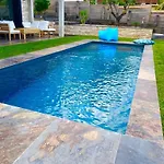 De Luxe Avec Piscine Et Vue Imprenable Sur Le