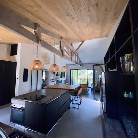 De Luxe Avec Piscine Et Vue Imprenable Sur Le Лакано