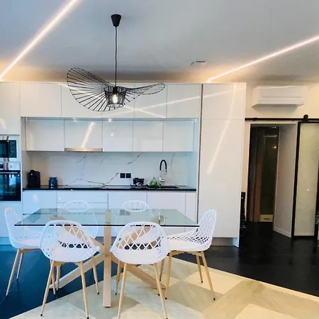 De Luxe Avec Piscine Et Vue Imprenable Sur Le